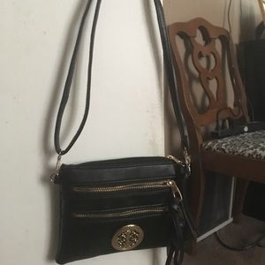mia k farrow fox black crossbody bag